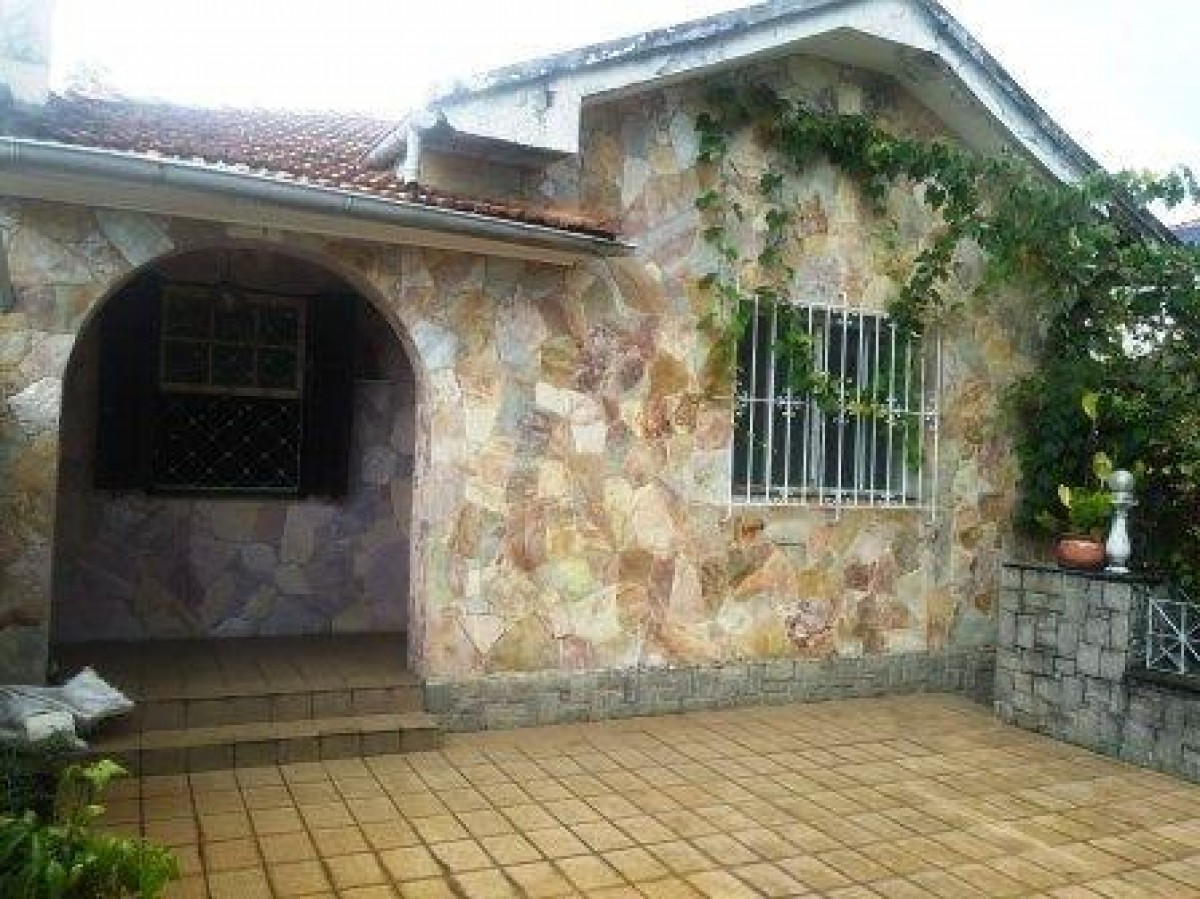 Casa Assobradada Bairro do Limão 