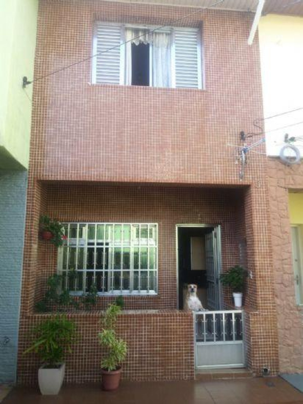 Sobrado em Vila Fechada 